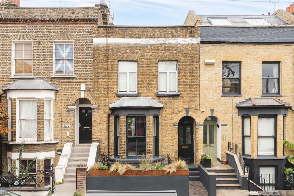 Property photo 3 of 33 Elderfield-34.Jpg