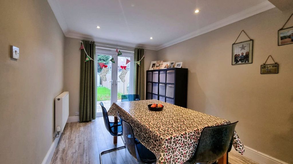 Property photo 3 of 21 Picture No. 21