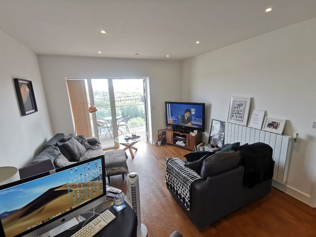 Property photo 2 of 12 Photo 4