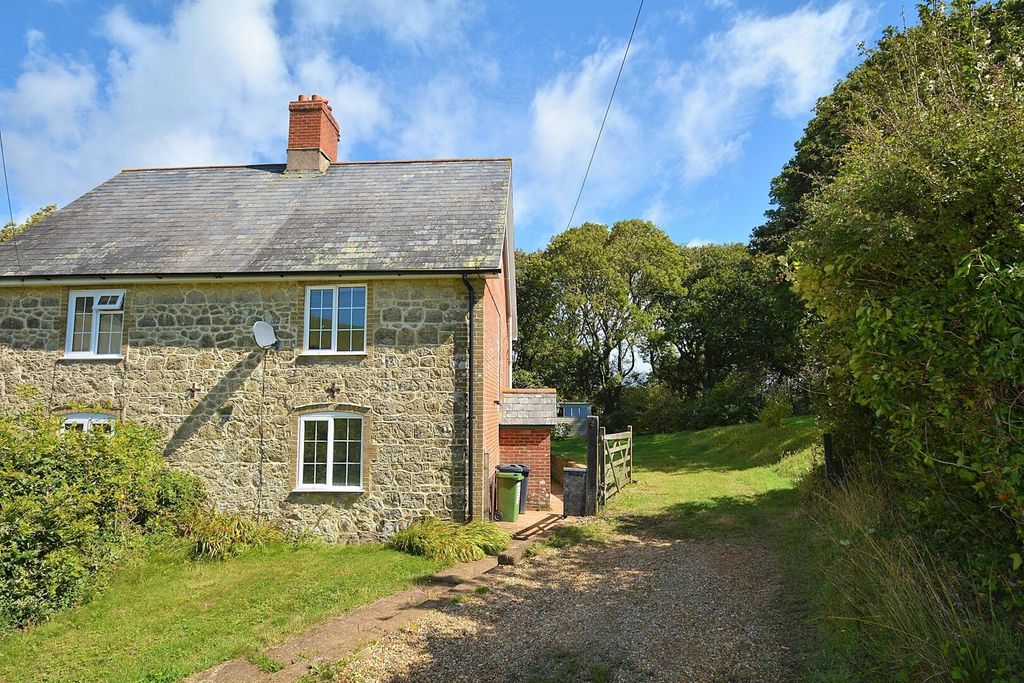 Property photo 1 of 12 Front (Exterior)