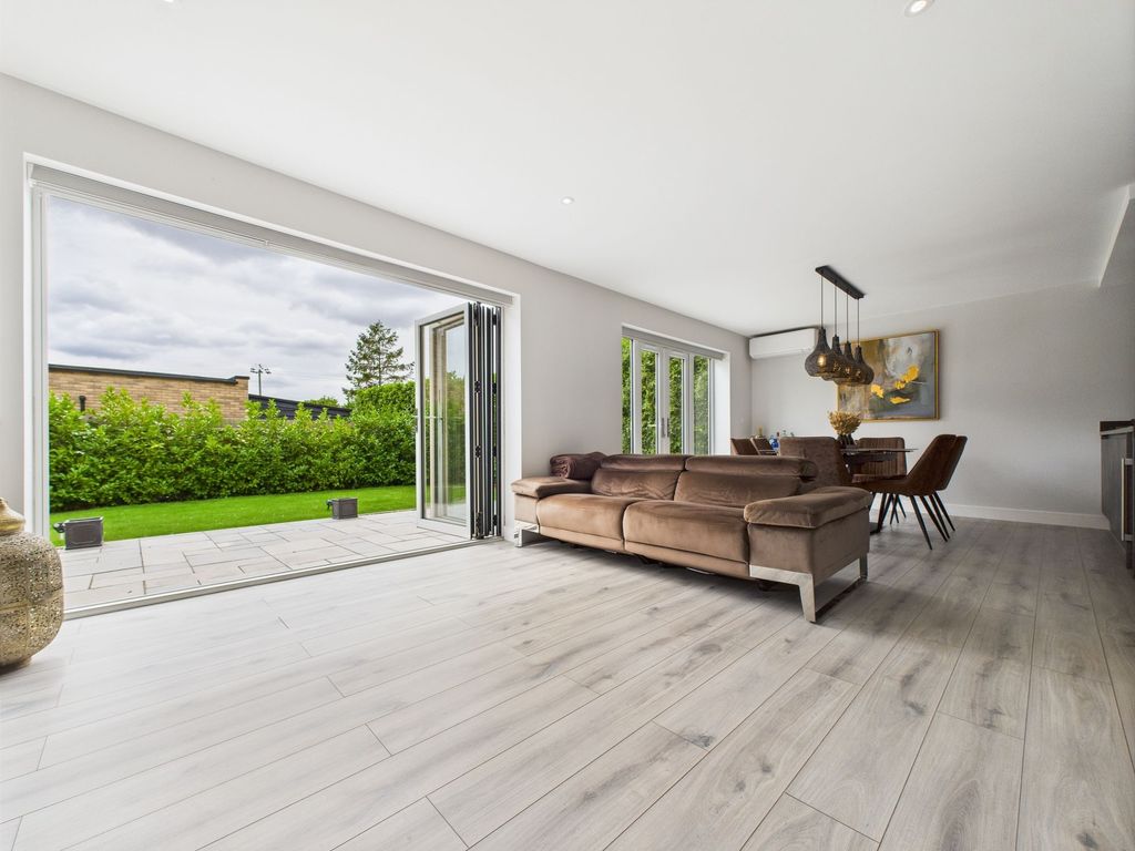 Property photo 3 of 33