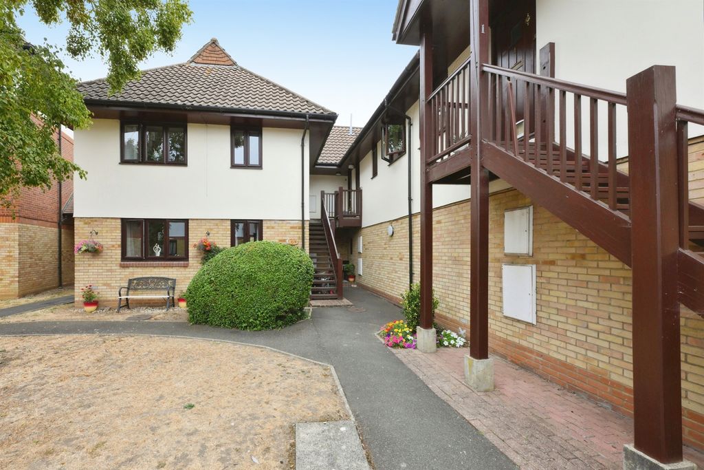 Property photo 1 of 14