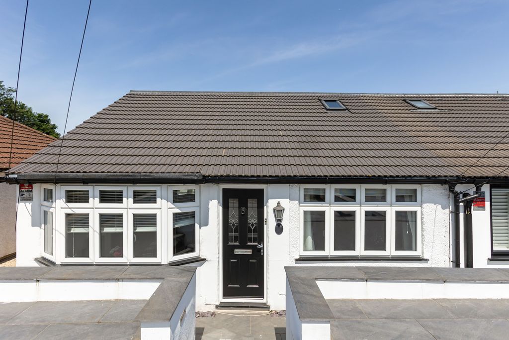 Property photo 1 of 29