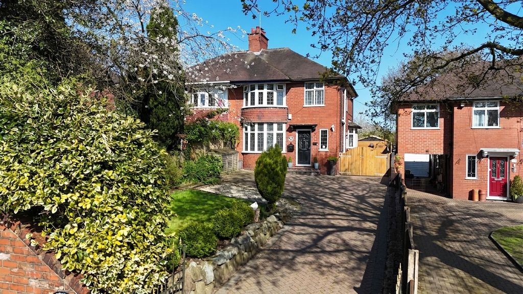 Property photo 1 of 27