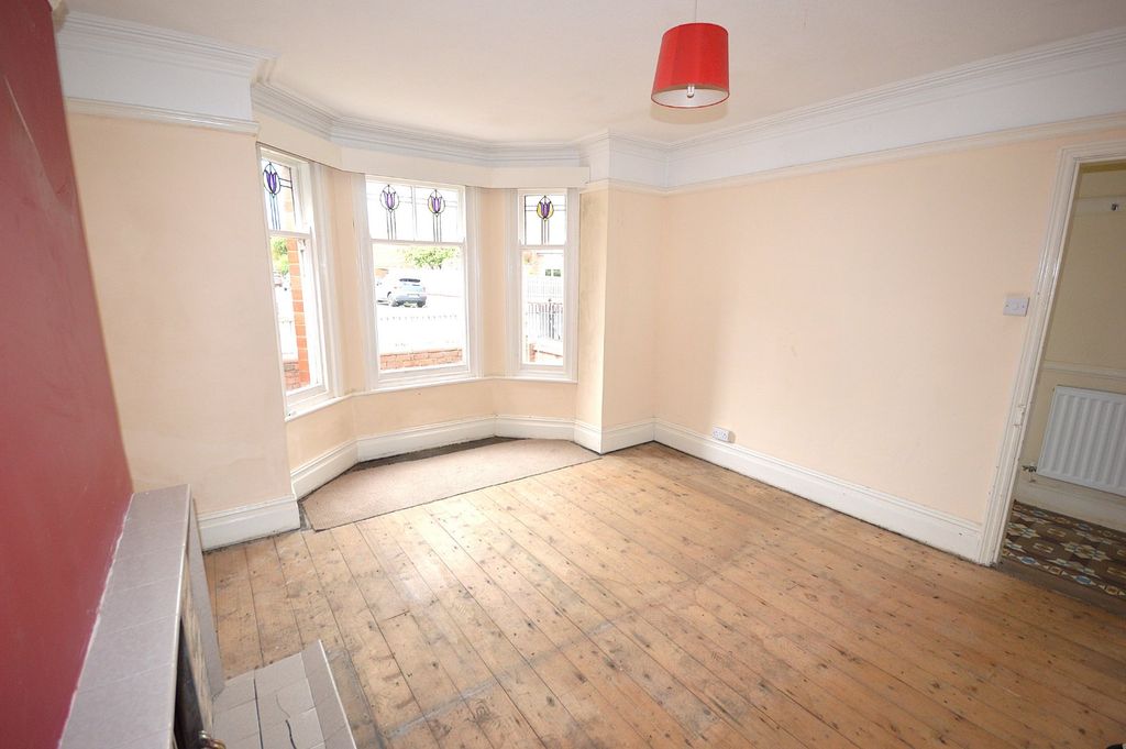 Property photo 3 of 23 Picture No. 02