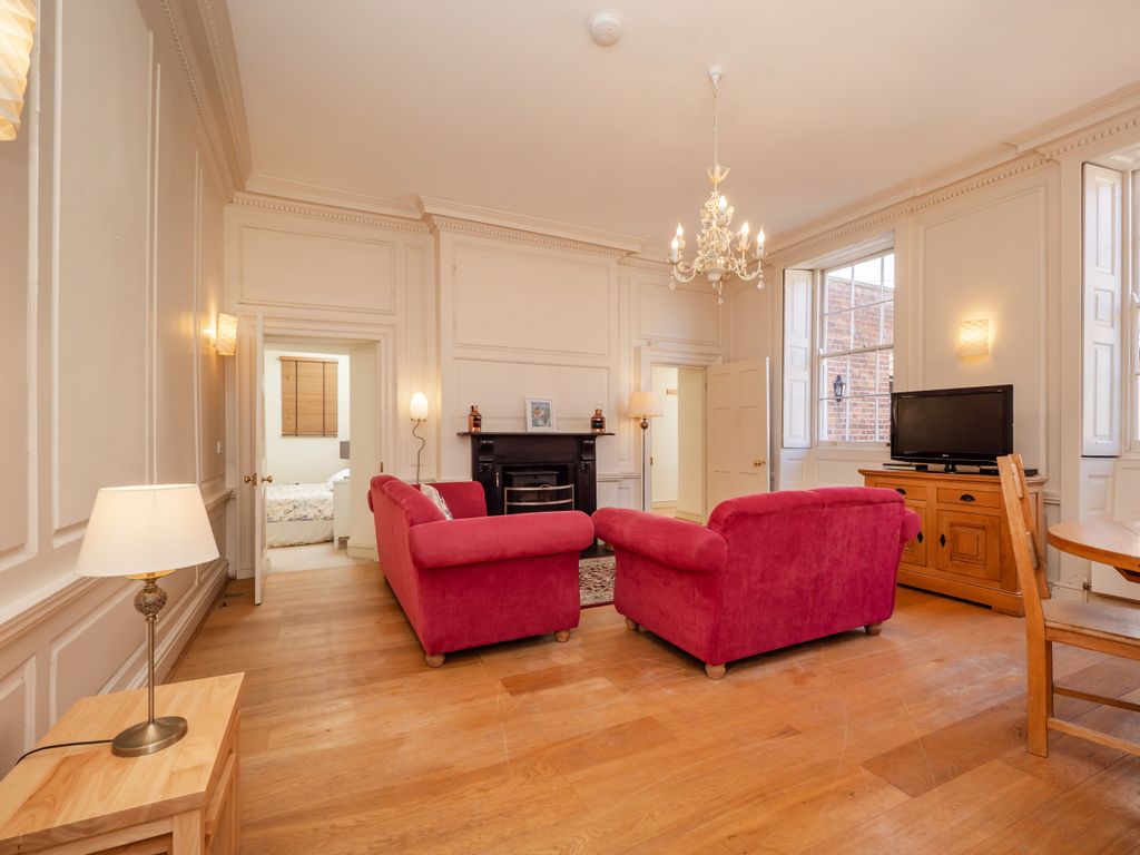 Property photo 2 of 28 Flat2-15