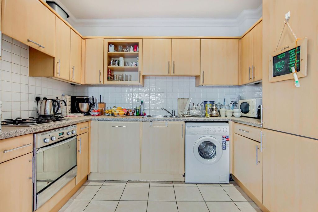 Property photo 3 of 15
