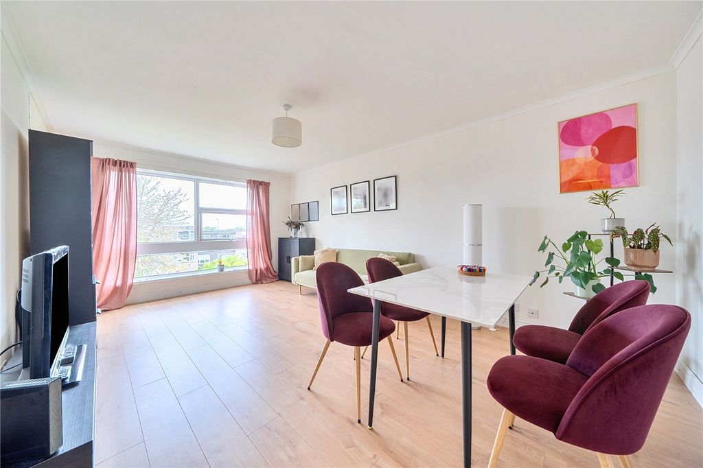 Property photo 1 of 15 Picture No. 04