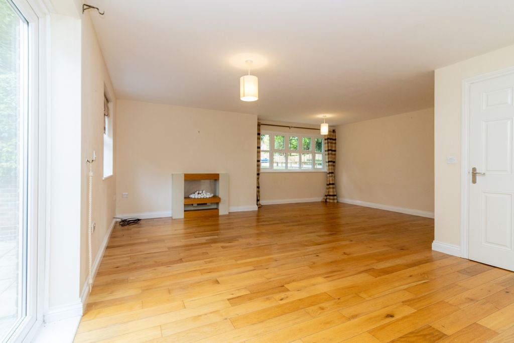 Property photo 3 of 19 Img_4536