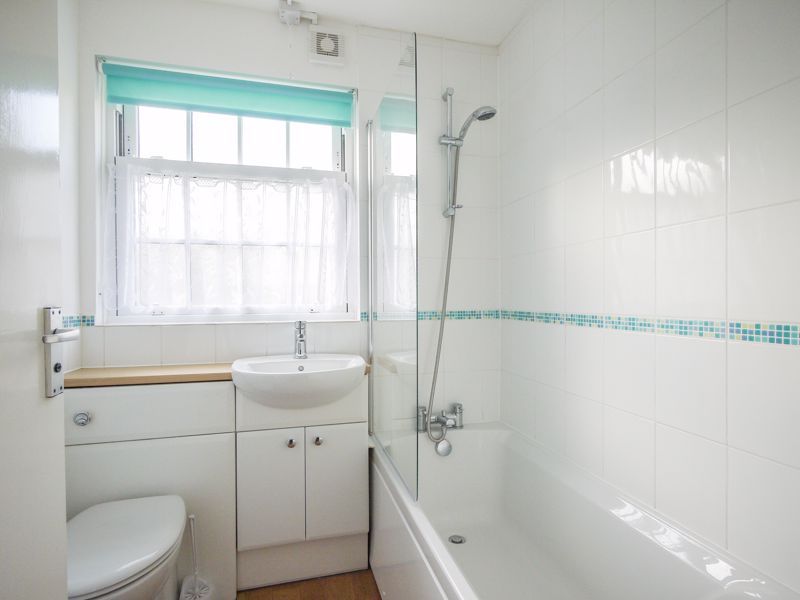 Property photo 3 of 8 Bathroom