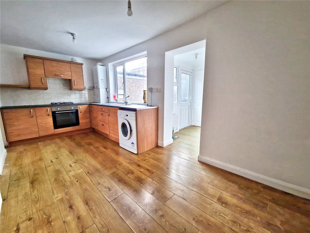 Property photo 2 of 9 Picture No. 03