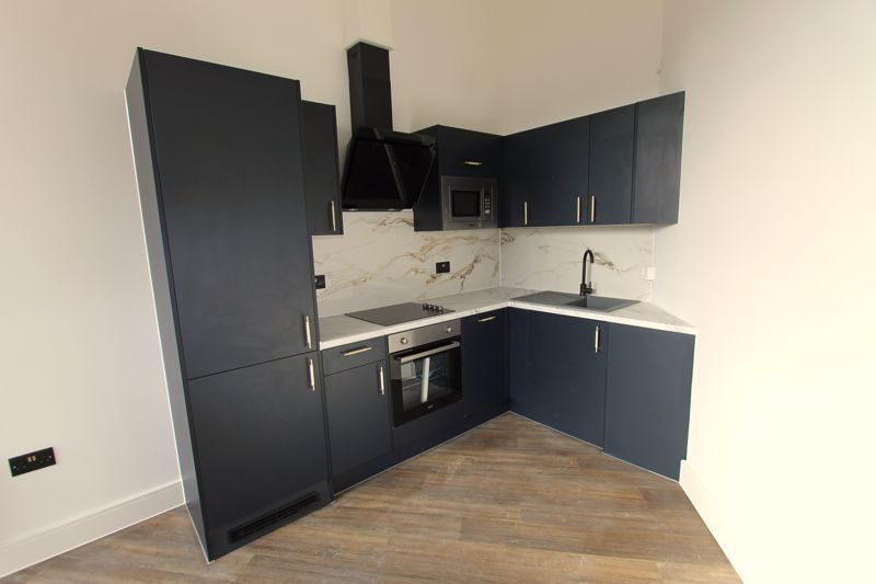 Property photo 2 of 9 Photo 12