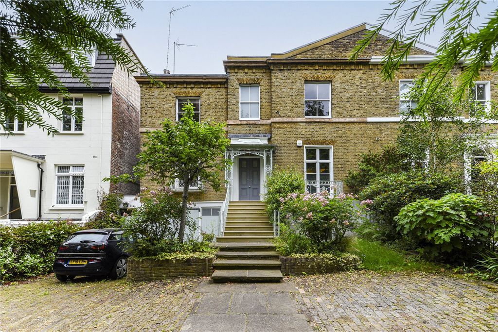 Property photo 3 of 29 External