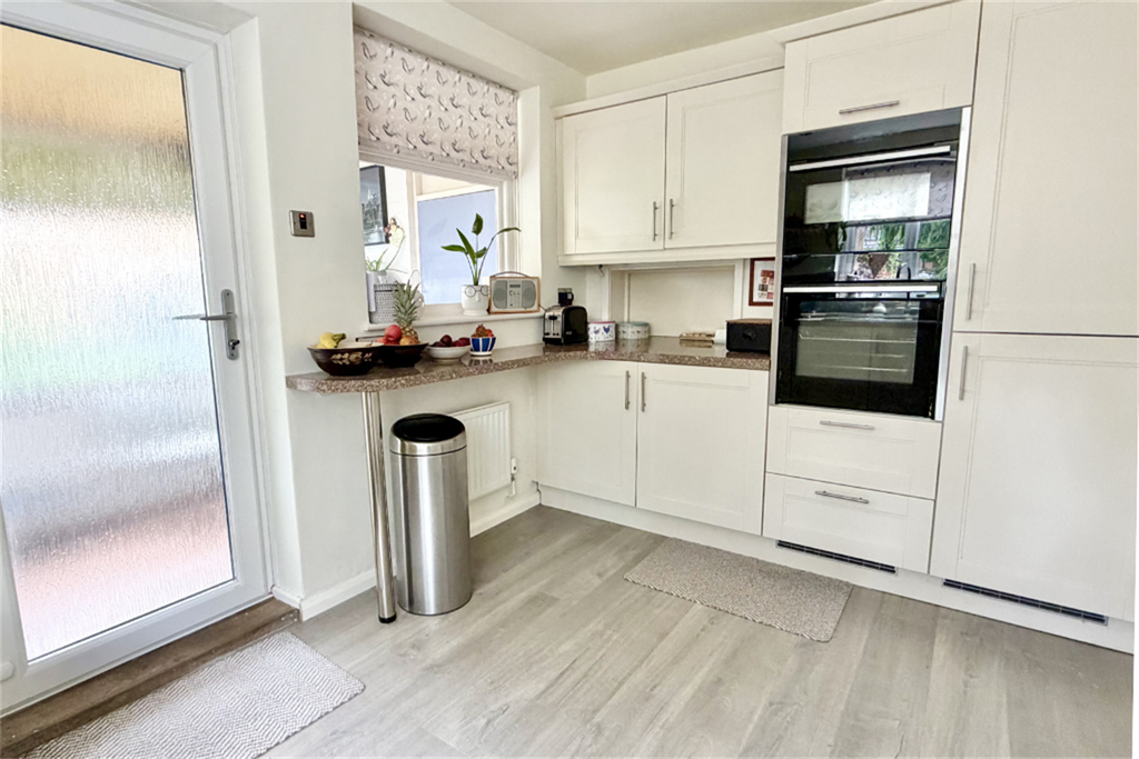 Property photo 3 of 49 Kitchen