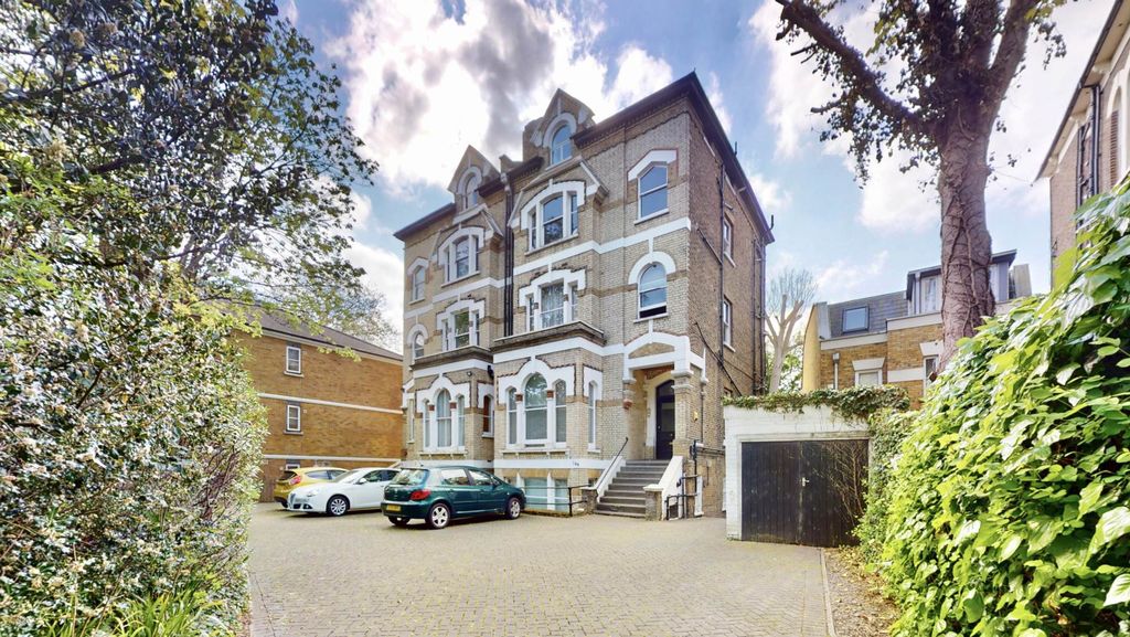 Property photo 3 of 11