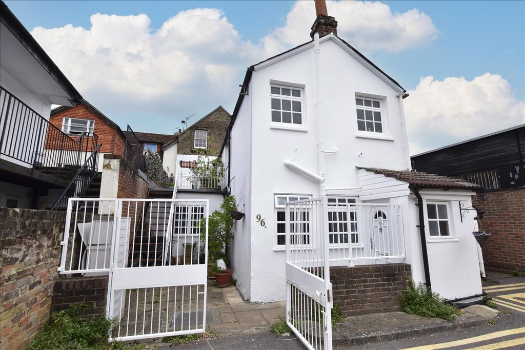Property photo 3 of 19