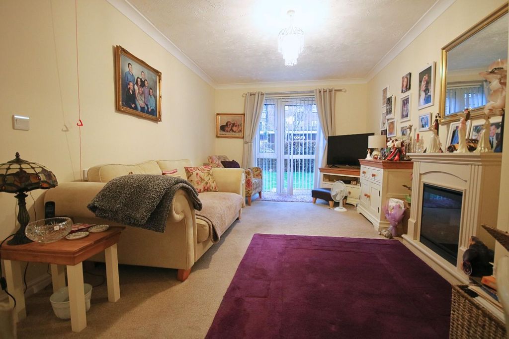 Property photo 2 of 12 liv2 (41).Jpg