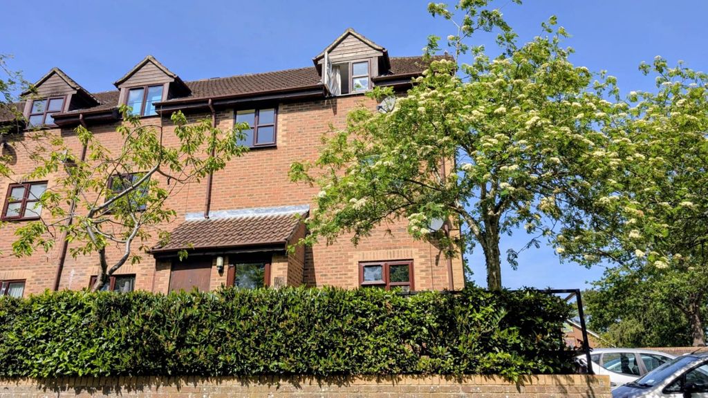 Property photo 1 of 6