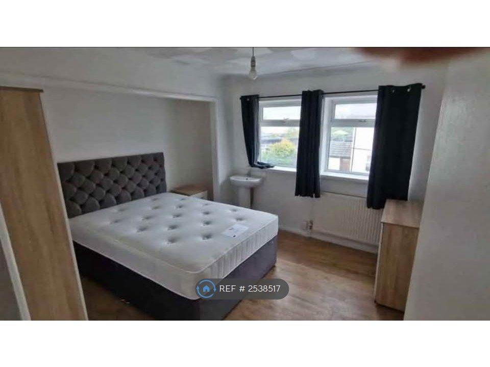 Property photo 1 of 3