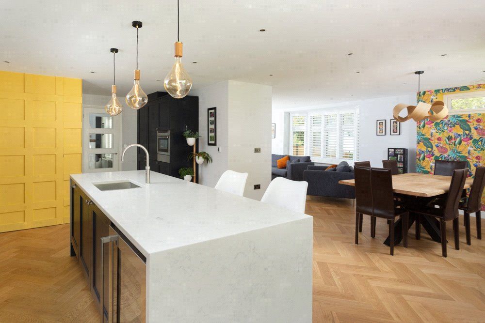 Property photo 2 of 15 Kitchen/Dining Area