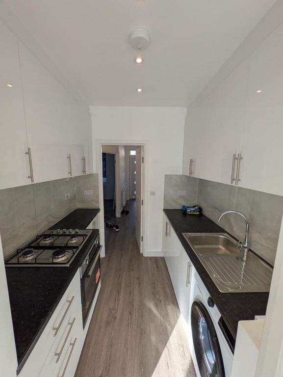 Property photo 3 of 13 Kitchen