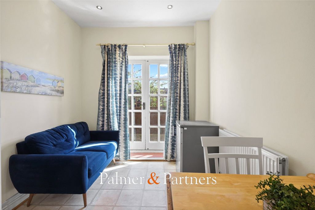 Property photo 3 of 15 Picture No. 05