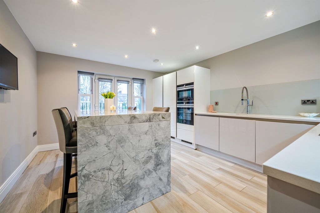 Additional image 5 of 2 bed flat for saleVillage Road, Enfield EN1