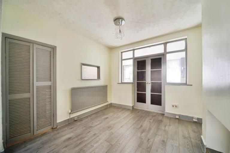 Property photo 3 of 13 Photo 3