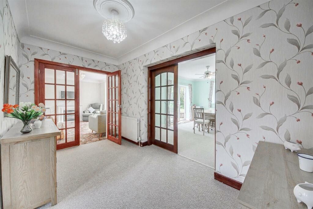 Property photo 2 of 20 4256073