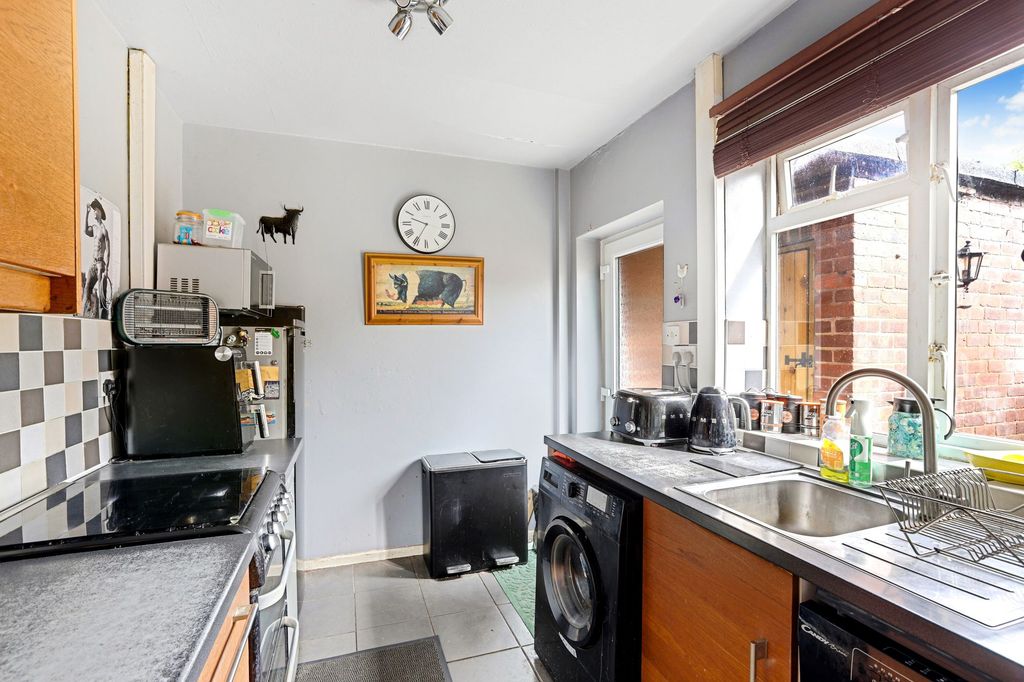 Property photo 2 of 24