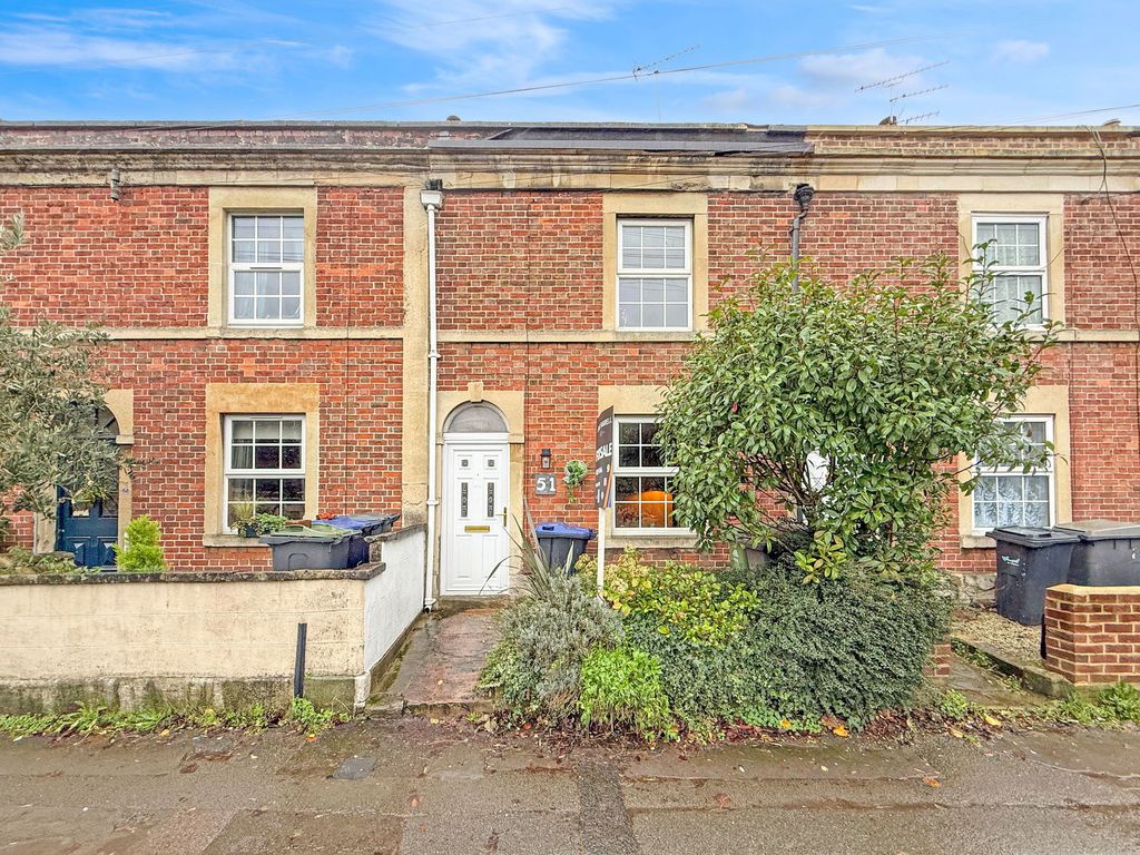 Property photo 1 of 28