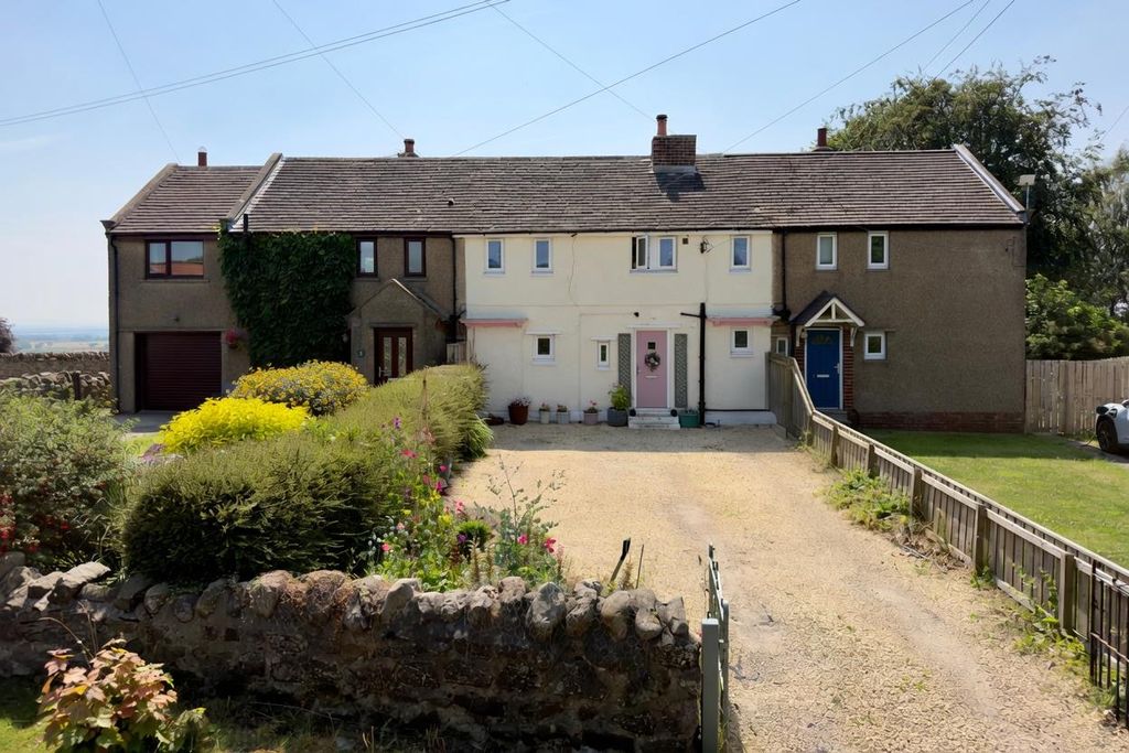 Property photo 1 of 27