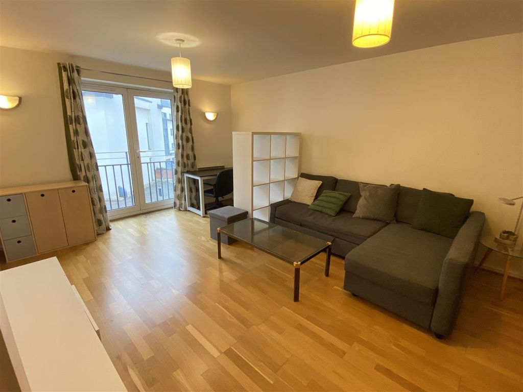 Property photo 3 of 10