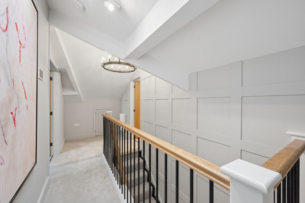 Additional image 25 of 7 bed detached house for saleAlwoodley Lane, Alwoodley, Leeds LS17