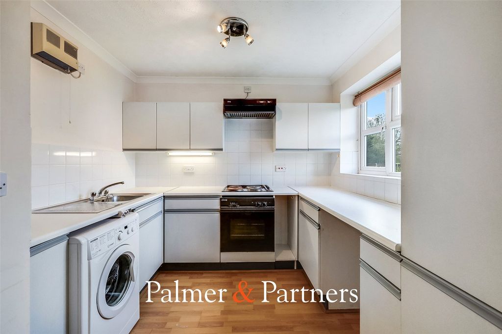 Property photo 3 of 9 Picture No. 02