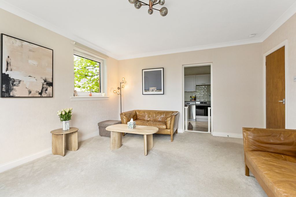 Property photo 3 of 18 Property Image 4