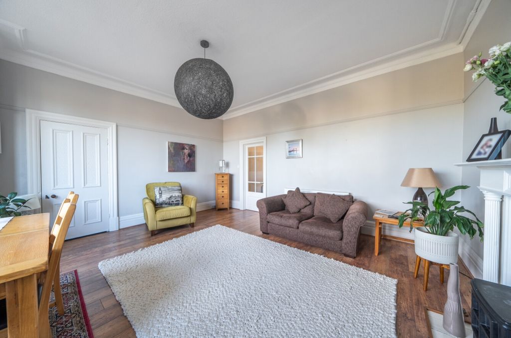 Property photo 3 of 13 Ewemove Harrogate Living Room