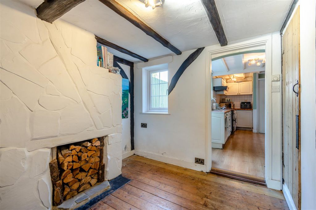 Property photo 3 of 16 Dining Room