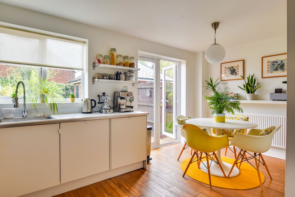 Property photo 2 of 22 Dsc_0013-Dsc_0015