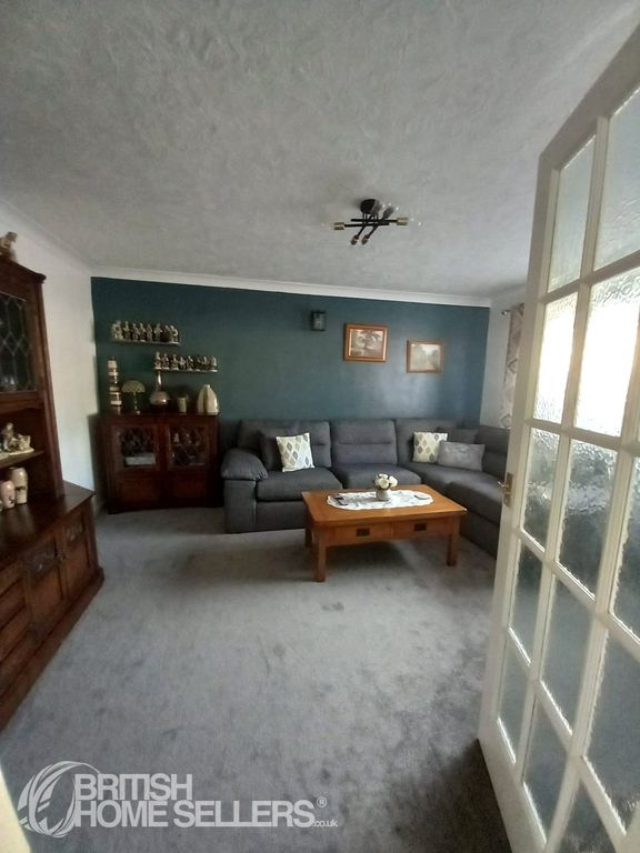 Property photo 3 of 27 Picture No. 21