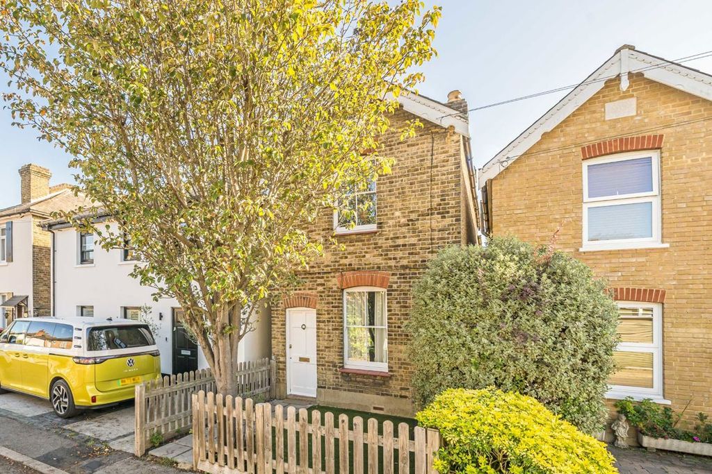 Property photo 1 of 7