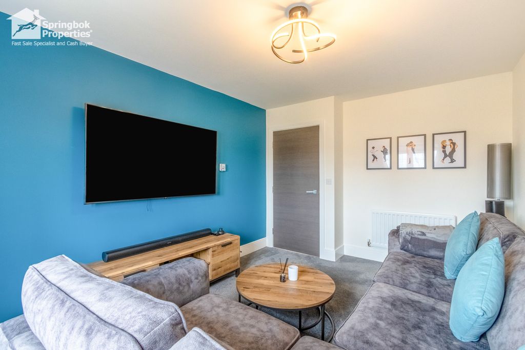 Property photo 3 of 23 Image