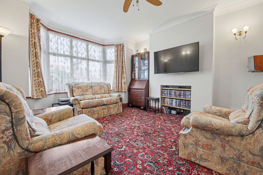 Property photo 2 of 15