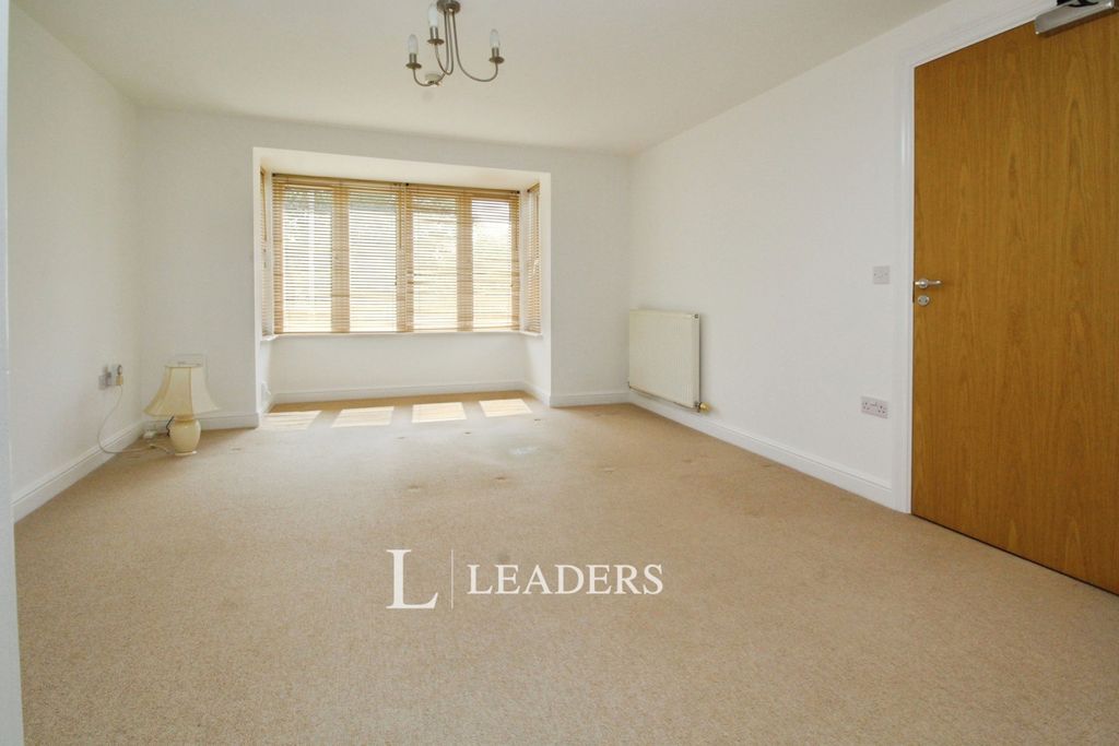 Property photo 2 of 25 Pbox-Img.Jpg