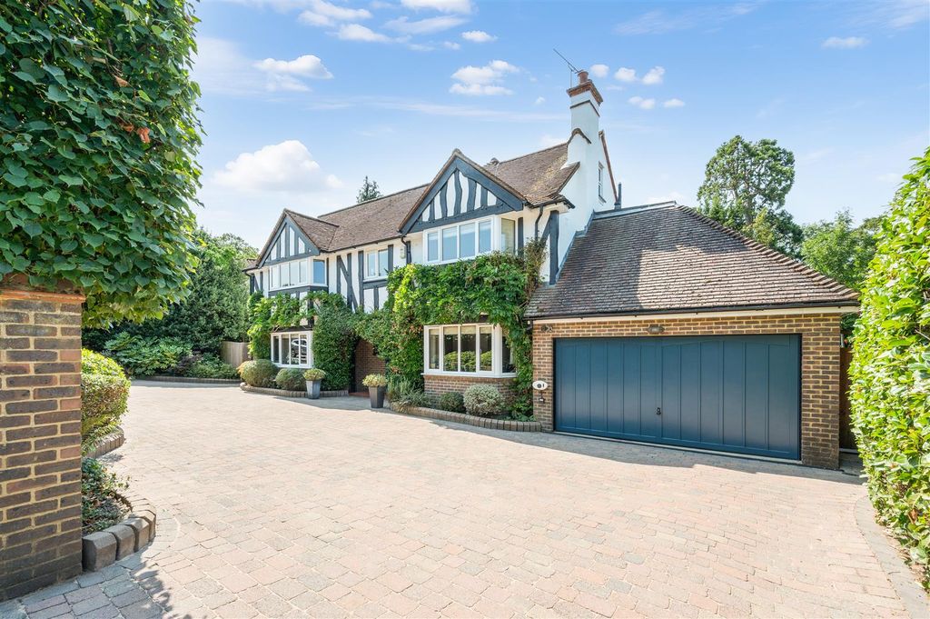 Property photo 1 of 42 Alexandra Road, 90- (8).Jpg