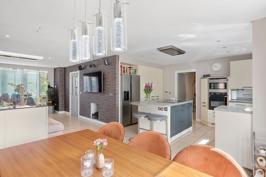 Additional image 6 of 4 bed detached house for saleLong Lane, Harden BD16