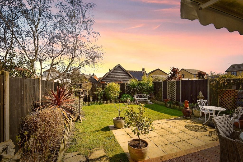 Property photo 2 of 19 Picture No. 22