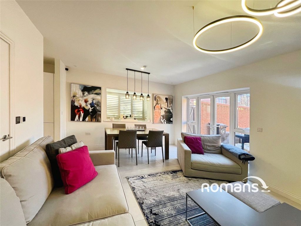 Property photo 2 of 13 Picture No. 04