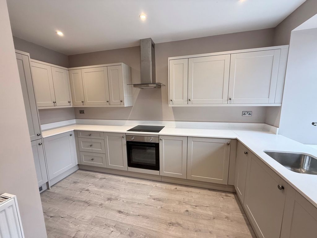 Property photo 2 of 13 Kitchen