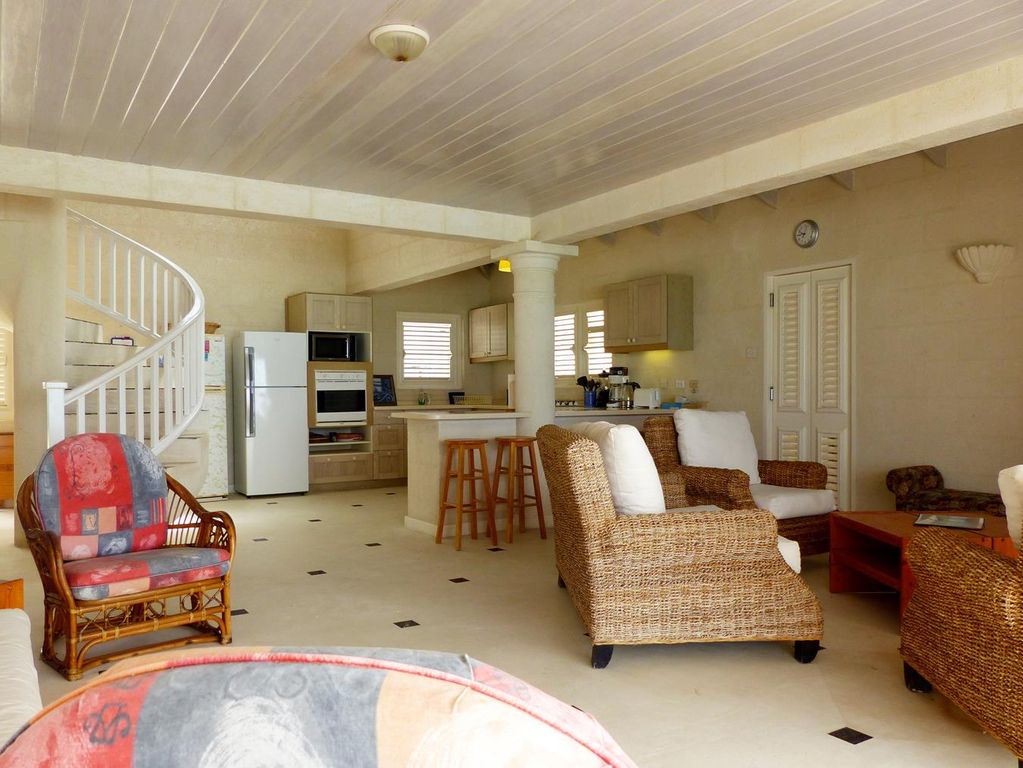 Property photo 3 of 11 Image